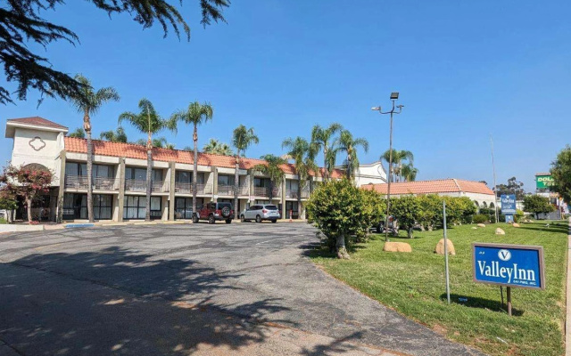 Valley Inn