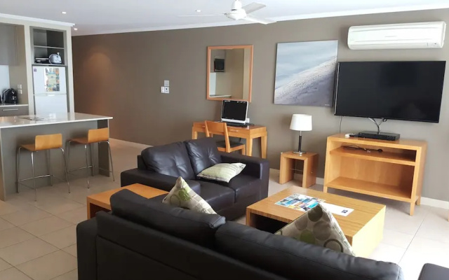 Pier Resort Apartments