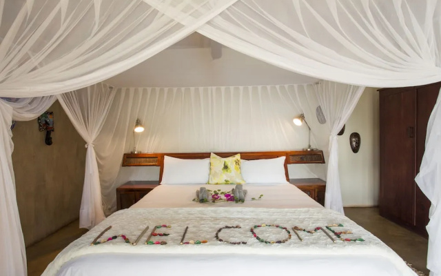 Naledi Bushlodge