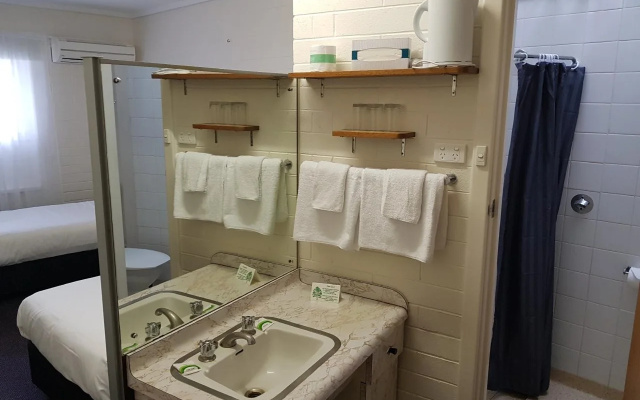 Morphett Arms Hotel