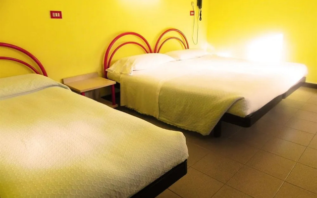 Residence Acero Rosso