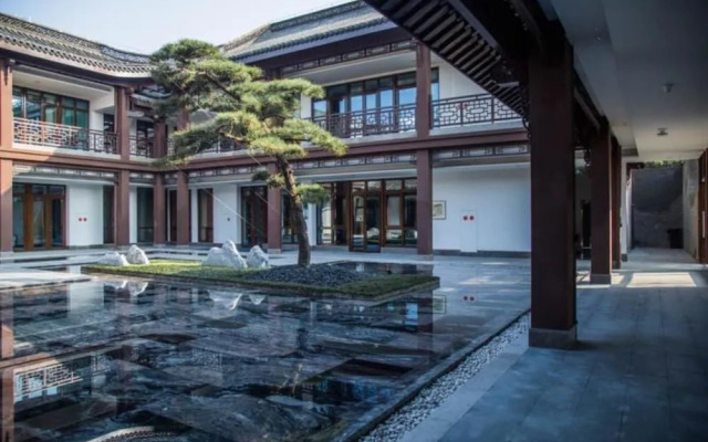 Yangzhou Seclusive Life Hot Spring Resort