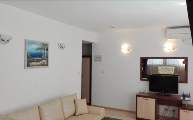 Hotel Korab Renesa