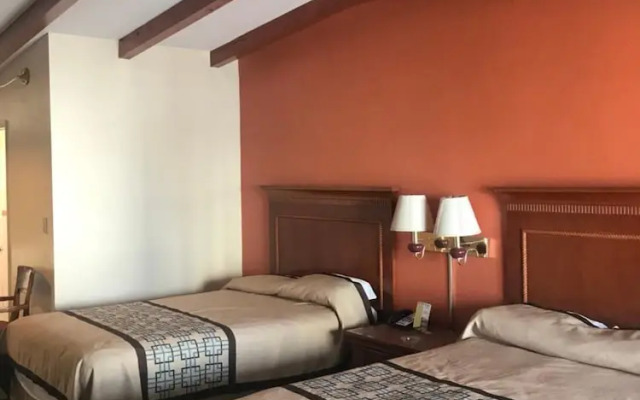 Wayfarer Motel