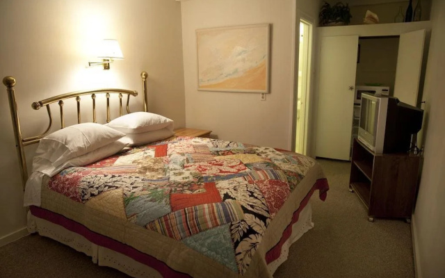 Grey Whale Inn