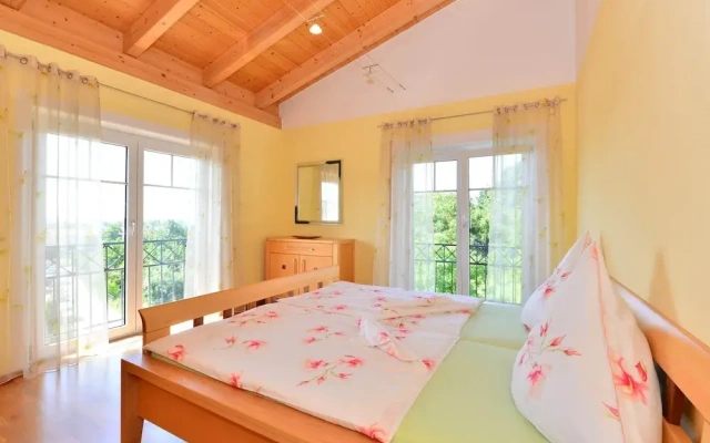 Charming Apartment With Terrace in Deggendorf