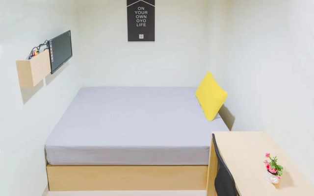 OYO Life 1830 Mandala Residence