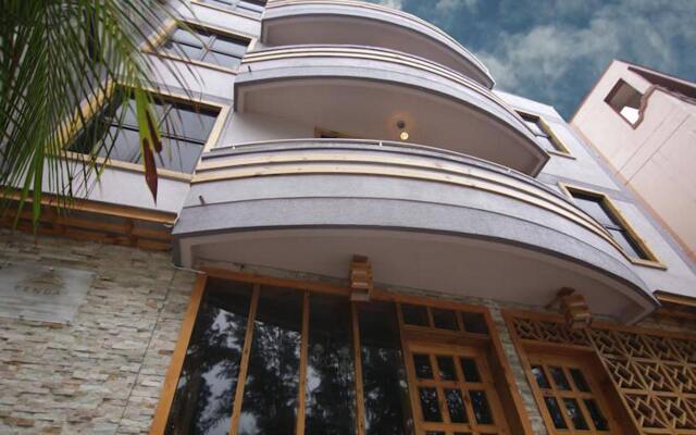 Отель Grace Beach Inn Мале вид на фасад