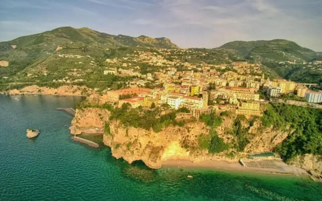 Hotiday Vico Equense