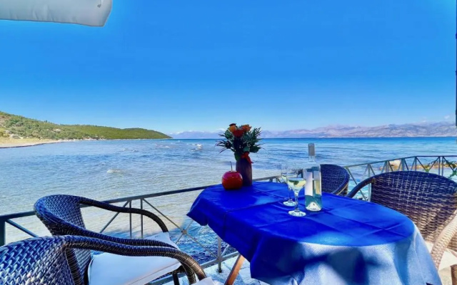 Apraos Beachfront Studio