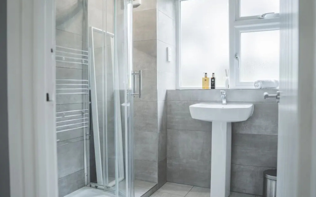 The Whetstone - Modern 2B Apartment in Edgbaston!