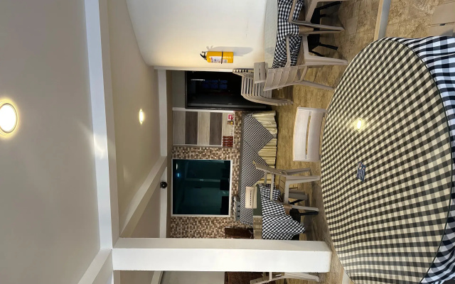 Island House Hotels