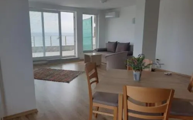 Neven Apartments