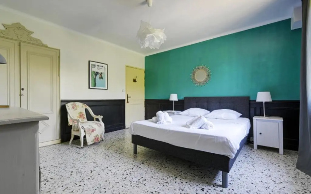 Maison Mas-Blanc-des-Alpilles, 7 pièces, 8 personnes - FR-1-599-9