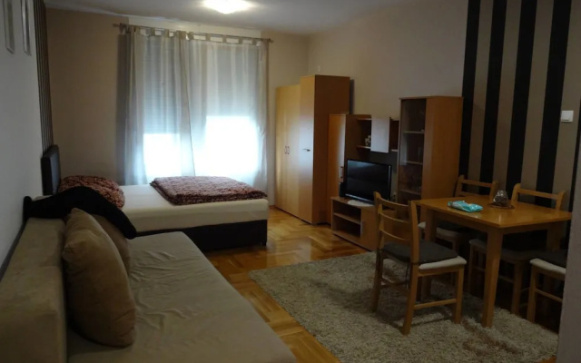 Apolon Centar