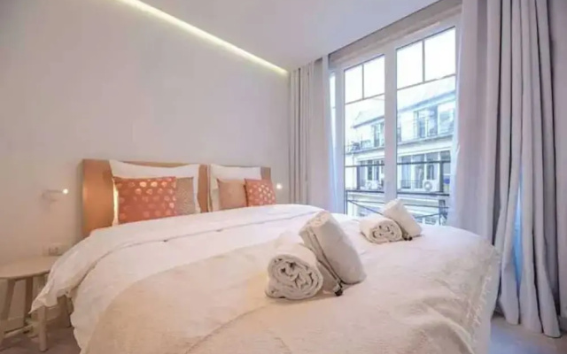 Superb Appt With AC - 2bd/6p - Madeleine/opera