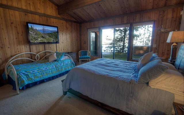 Tahoe Acres by Lake Tahoe Accommodations
