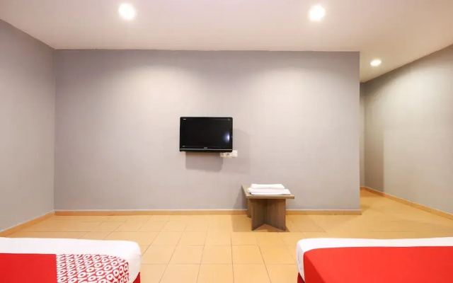 Hotel 22 by OYO Rooms