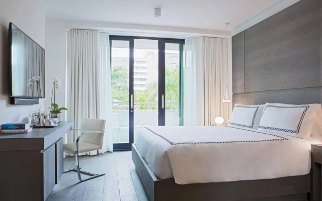 Gale South Beach, Curio Collection by Hilton