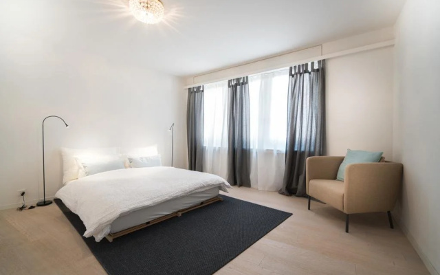 Limmat River Side Apartment by Airhome