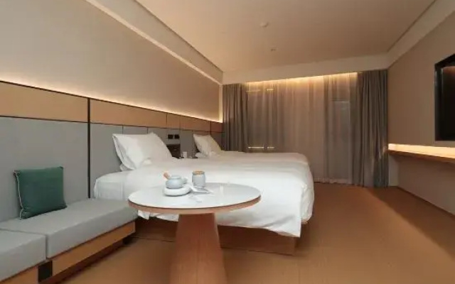 JI Hotel (East Zhujiang Road Xirun Plaza store)