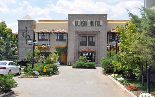 Ulasan Hotel вид на фасад