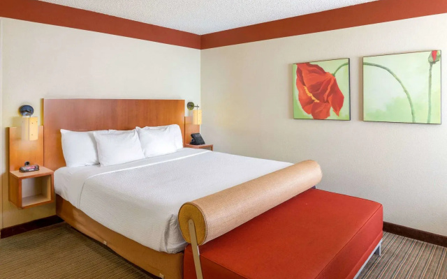 Spark by Hilton Savannah Midtown