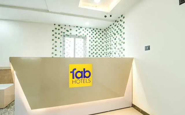 Fabhotel Royal Carpet