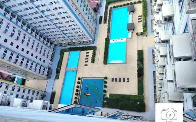 Luxurious Condo in Quezon City With Private Pool