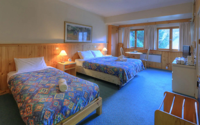 Candlelight Lodge