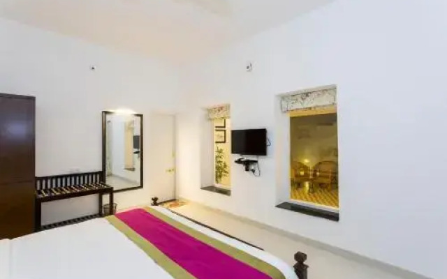 Aloukik Home Stay