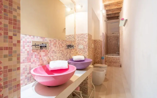 Colonna Romantic