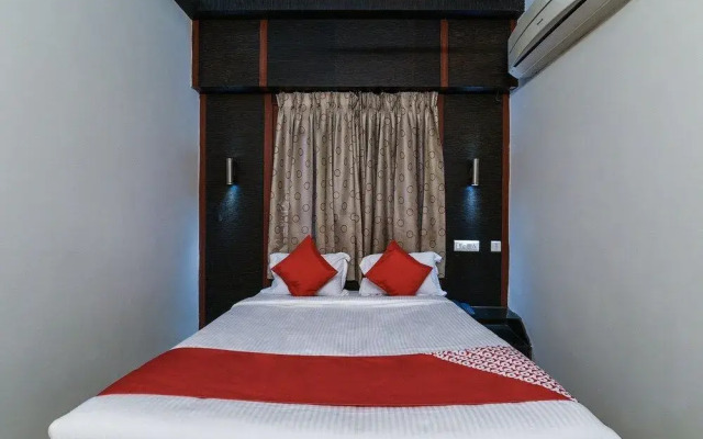 Blue Moon Inn By OYO Rooms