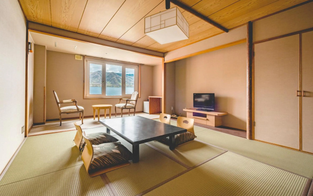 Toyako Manseikaku Hotel Lakeside Terrace