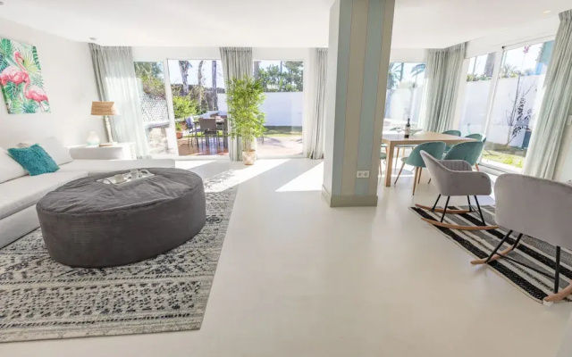Guadalmina Beach Front Villa Retreat
