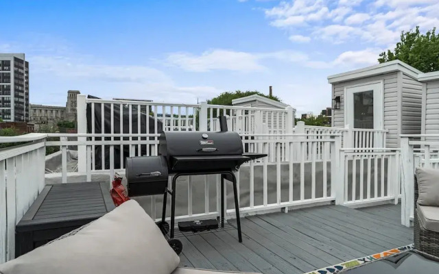 Family Oasis with 3BR, Games, WIFI & BBQ