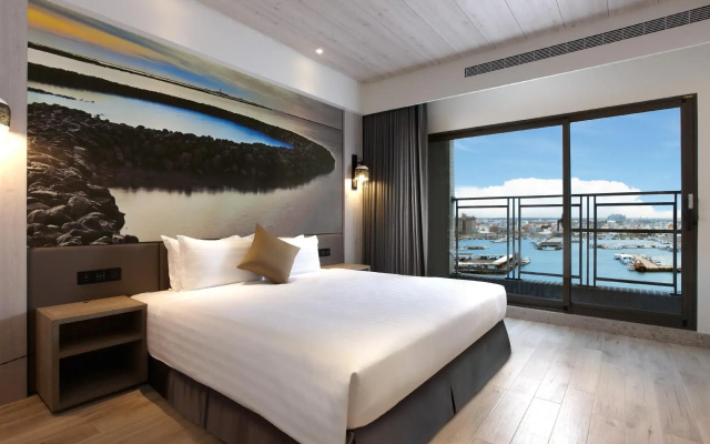 Discovery Hotel