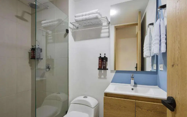 30 Living Suites