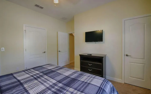 3085 Paradise Palms