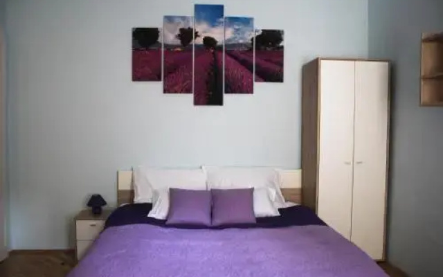 Little Hungary Apartment