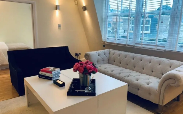 Captivating 3Bed Apartment in London