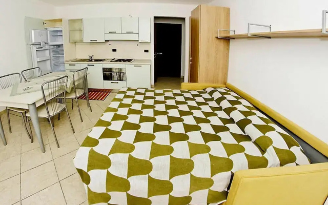 Elegant Castellaro Apartment With Pool