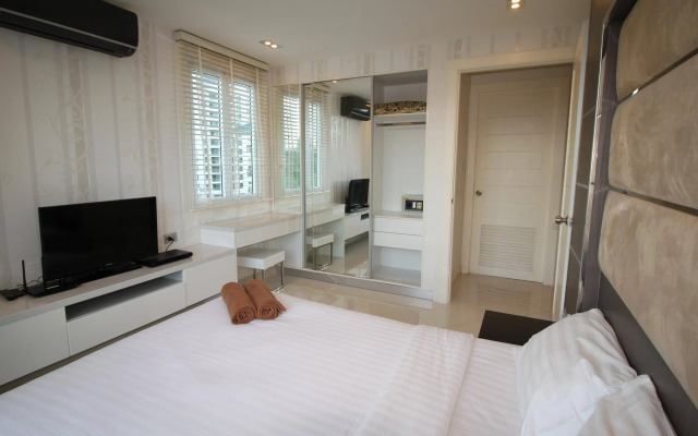 The View Cosy Beach by PSR ASIA
