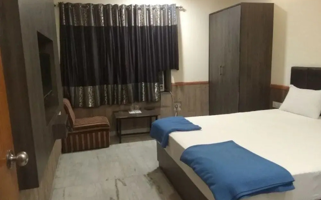 JK Rooms 111 Hotel Shivala