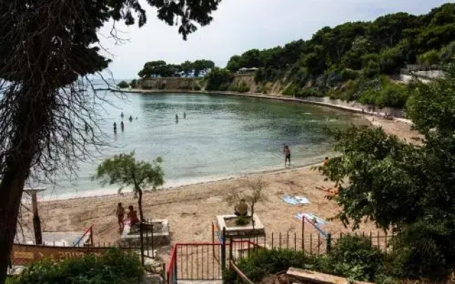 Apartment Near Firule sandy beach