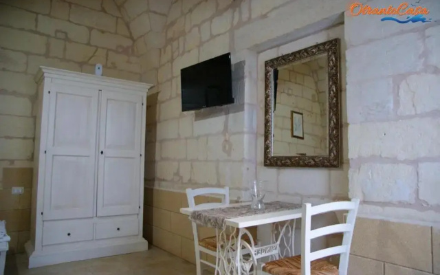 Otrantocasa