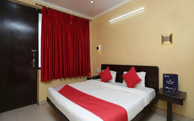 OYO 12887 Hotel A-1