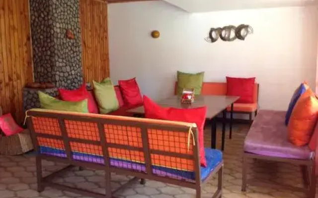 40-40 Lounge Arusha