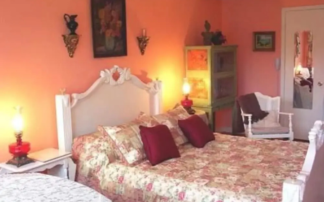 The Queen Anne House Bed and Breakfast