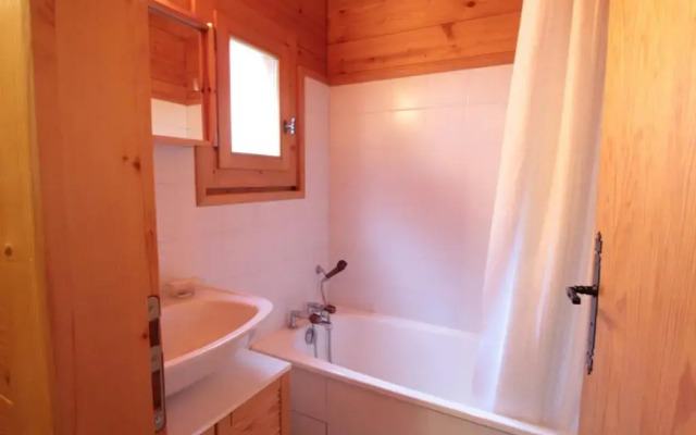 Chalet Les Carroz d'Arâches, 4 pièces, 8 personnes - FR-1-572-107